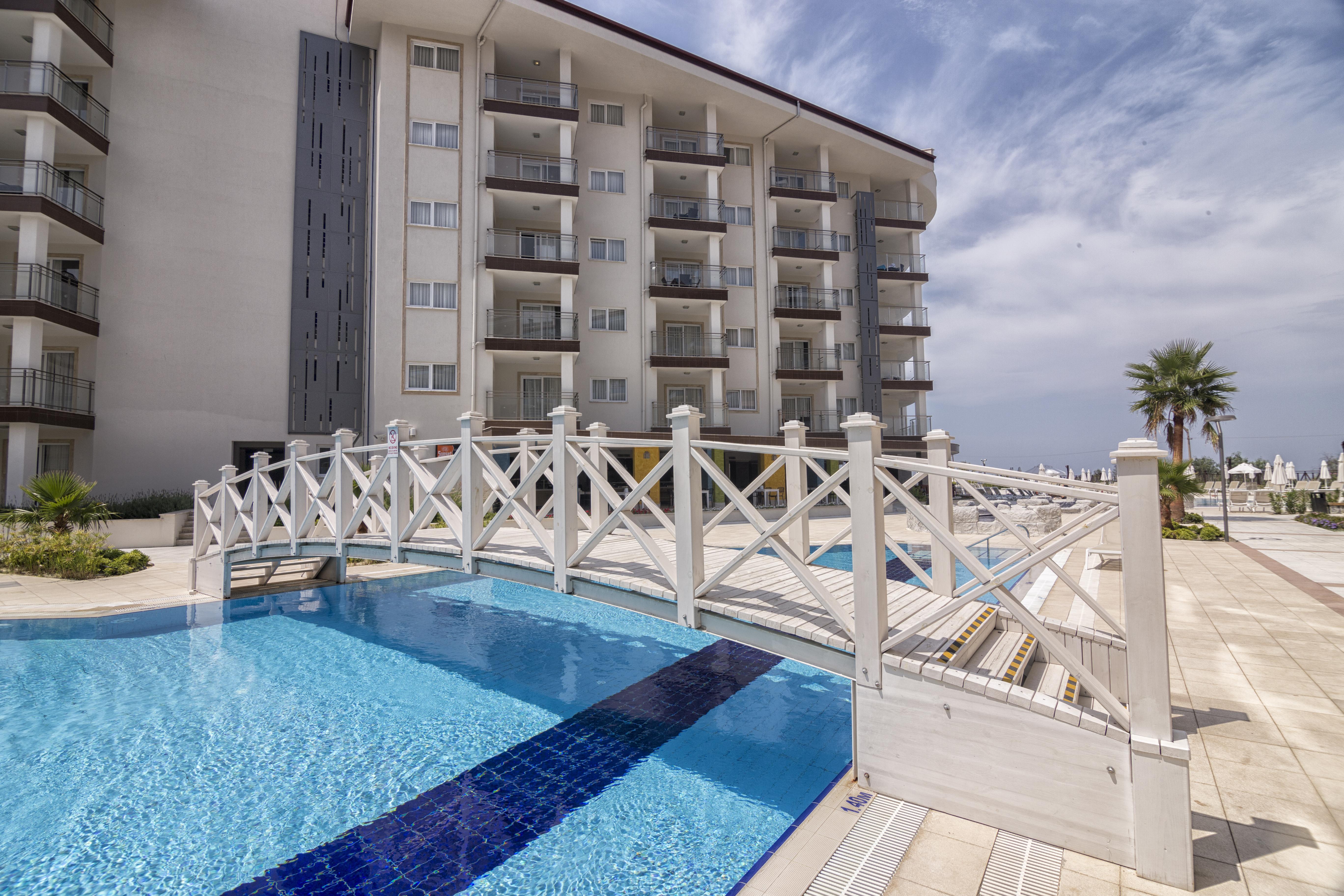 Ramada Hotel & Suites By Wyndham Kusadasi Exterior photo