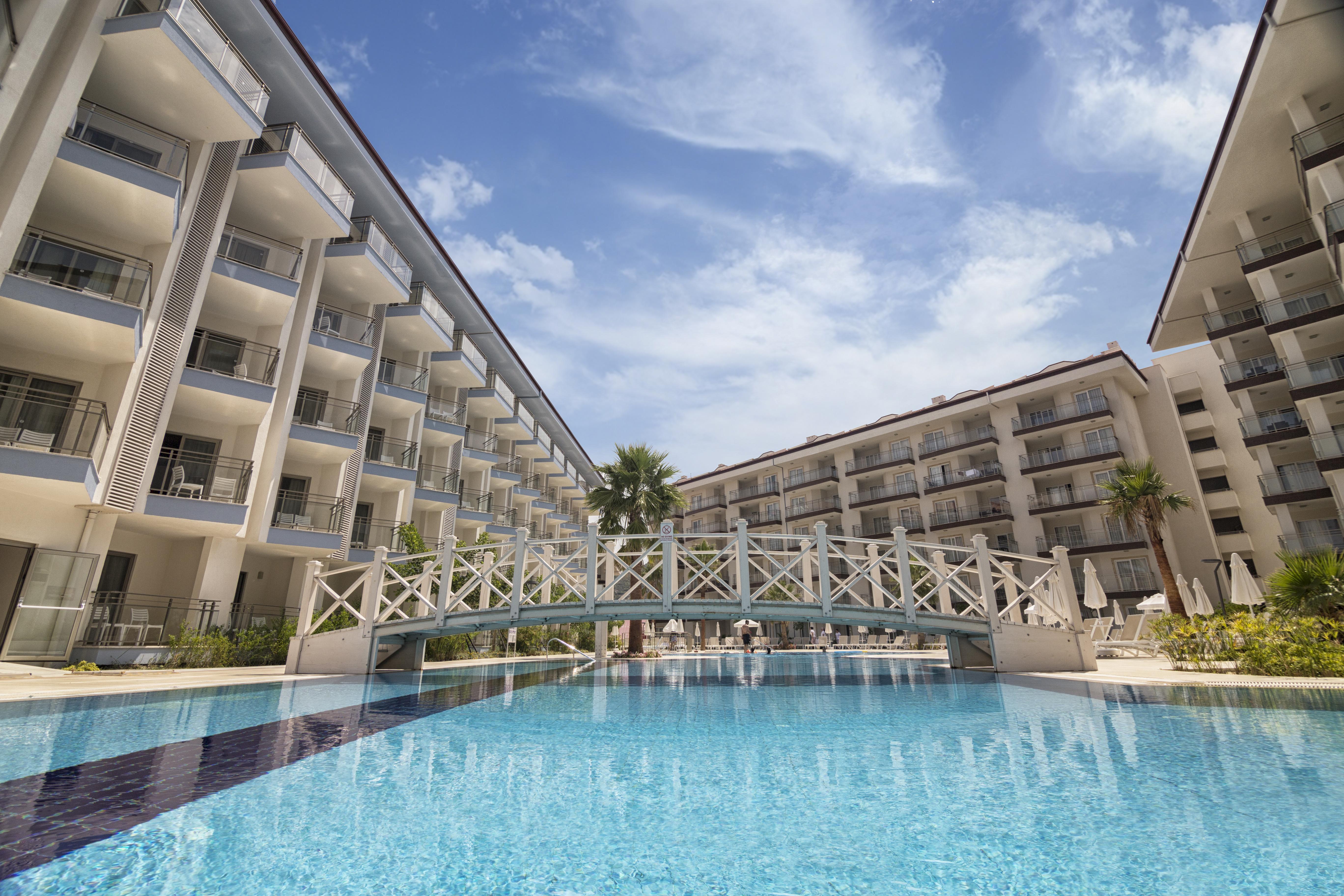 Ramada Hotel & Suites By Wyndham Kusadasi Exterior photo